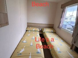 Presthaven Beach Resort - Holiday Accommodation 20329 - North Wales - 1187315 - thumbnail photo 6