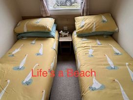 Presthaven Beach Resort - Holiday Accommodation 20329 - North Wales - 1187315 - thumbnail photo 7