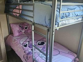 Happy Days Caravan Park - Holiday Accommodation 20333 - North Wales - 1187318 - thumbnail photo 11