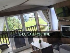 Presthaven Beach Resort - Holiday Accommodation 20344 - North Wales - 1187326 - thumbnail photo 9