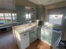 Marton Mere Holiday Village - Holiday Accommodation 20345 - Lake District - 1187327 - thumbnail photo 3