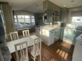 Marton Mere Holiday Village - Holiday Accommodation 20345 - Lake District - 1187327 - thumbnail photo 4