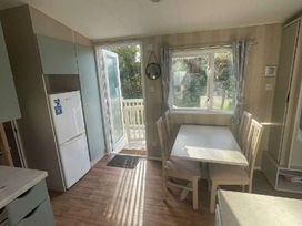 Marton Mere Holiday Village - Holiday Accommodation 20345 - Lake District - 1187327 - thumbnail photo 6