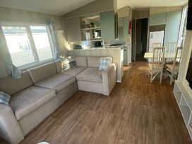 Marton Mere Holiday Village - Holiday Accommodation 20345 - Lake District - 1187327 - thumbnail photo 9