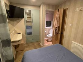 Marton Mere Holiday Village - Holiday Accommodation 20345 - Lake District - 1187327 - thumbnail photo 18