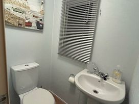 Quay West Holiday Park - Holiday Accommodation 20351 - Mid Wales - 1187331 - thumbnail photo 12