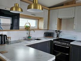 Caister Holiday Park - Holiday Accommodation 20352 - Norfolk - 1187332 - thumbnail photo 14