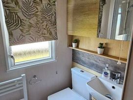 Caister Holiday Park - Holiday Accommodation 20352 - Norfolk - 1187332 - thumbnail photo 15