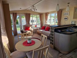 Skipsea Sands Holiday Park - Holiday Accommodation 20355 - North Yorkshire (incl. Whitby) - 1187335 - thumbnail photo 2