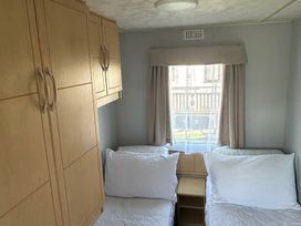 Skipsea Sands Holiday Park - Holiday Accommodation 20390 - North Yorkshire (incl. Whitby) - 1187342 - thumbnail photo 4