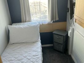 Skipsea Sands Holiday Park - Holiday Accommodation 20390 - North Yorkshire (incl. Whitby) - 1187342 - thumbnail photo 5