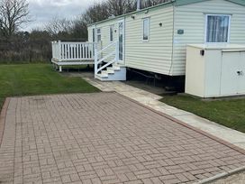 Skipsea Sands Holiday Park - Holiday Accommodation 20390 - North Yorkshire (incl. Whitby) - 1187342 - thumbnail photo 10