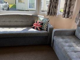 Hayling Island Holiday Park - Meadow Bay Villages - Holiday Accommodation 20391 - Hampshire - 1187343 - thumbnail photo 1