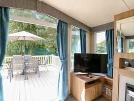 Caldecott Hall Country Park - Holiday Accommodation 20443 - Norfolk - 1187356 - thumbnail photo 11