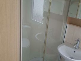 Golden Gate Holiday Centre - Holiday Accommodation 20455 - North Wales - 1187359 - thumbnail photo 8