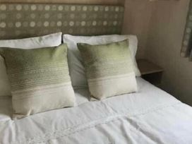 Browns Holiday Park - Holiday Accommodation 20456 - North Wales - 1187360 - thumbnail photo 2