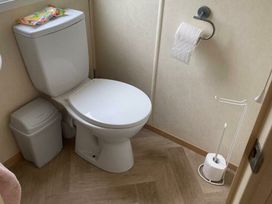 Browns Holiday Park - Holiday Accommodation 20456 - North Wales - 1187360 - thumbnail photo 10