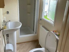 Browns Holiday Park - Holiday Accommodation 20456 - North Wales - 1187360 - thumbnail photo 11