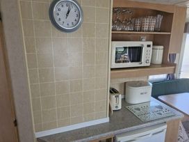 Saron Leisure Caravan Park - Holiday Accommodation 20457 - North Wales - 1187361 - thumbnail photo 13