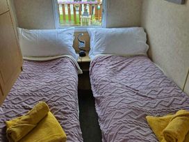 Saron Leisure Caravan Park - Holiday Accommodation 20457 - North Wales - 1187361 - thumbnail photo 16