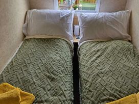 Saron Leisure Caravan Park - Holiday Accommodation 20457 - North Wales - 1187361 - thumbnail photo 17