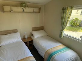 Durdle Door Holiday Park - Holiday Accommodation 20458 - Dorset - 1187362 - thumbnail photo 19