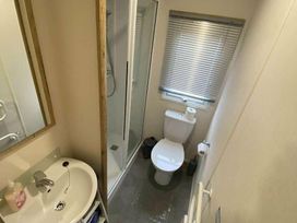 Blue Dolphin Holiday Park - Holiday Accommodation 20459 - North Yorkshire (incl. Whitby) - 1187363 - thumbnail photo 9