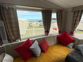 Devon Cliffs Holiday Park - Holiday Accommodation 20460 - Devon - 1187364 - thumbnail photo 5