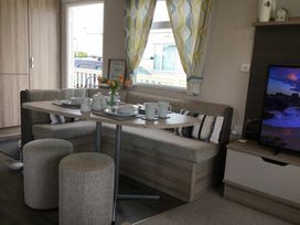 Redcar Beach Caravan Park - Holiday Accommodation 20466 - North Yorkshire (incl. Whitby) - 1187368 - thumbnail photo 4