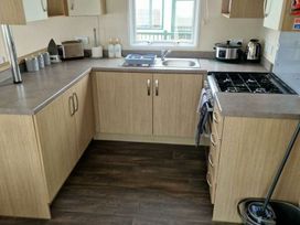 Marton Mere Holiday Village - Holiday Accommodation 20470 - Lake District - 1187369 - thumbnail photo 6