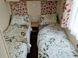 Marton Mere Holiday Village - Holiday Accommodation 20470 - Lake District - 1187369 - thumbnail photo 9