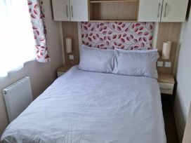 Marton Mere Holiday Village - Holiday Accommodation 20470 - Lake District - 1187369 - thumbnail photo 11