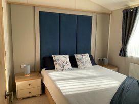 Weeley Bridge Holiday Park - Holiday Accommodation 20473 - Suffolk & Essex - 1187371 - thumbnail photo 15