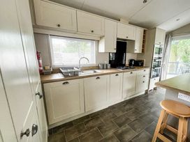Weeley Bridge Holiday Park - Holiday Accommodation 20473 - Suffolk & Essex - 1187371 - thumbnail photo 17