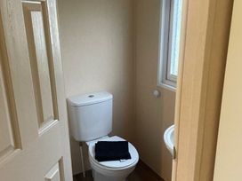 Whitehouse Leisure Park - Holiday Accommodation 20475 - North Wales - 1187372 - thumbnail photo 12