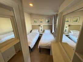Greenacres Holiday Park - Holiday Accommodation 20483 - North Wales - 1187378 - thumbnail photo 7