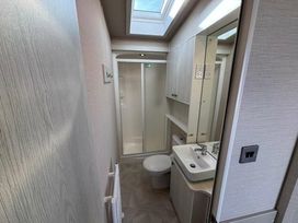Greenacres Holiday Park - Holiday Accommodation 20483 - North Wales - 1187378 - thumbnail photo 9