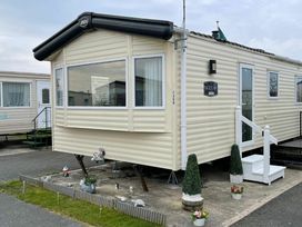 Edwards Leisure Park - Holiday Accommodation 20495 - North Wales - 1187380 - thumbnail photo 1