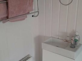 Martello Beach Holiday Park - Holiday Accommodation 20496 - Suffolk & Essex - 1187381 - thumbnail photo 11