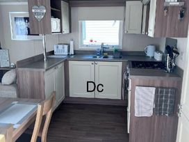 Hopton Holiday Village - Holiday Accommodation 20504 - Suffolk & Essex - 1187386 - thumbnail photo 3