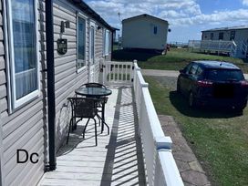 Hopton Holiday Village - Holiday Accommodation 20504 - Suffolk & Essex - 1187386 - thumbnail photo 7