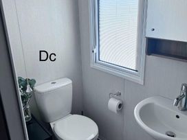 Hopton Holiday Village - Holiday Accommodation 20504 - Suffolk & Essex - 1187386 - thumbnail photo 12