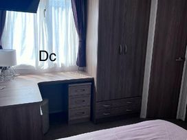Hopton Holiday Village - Holiday Accommodation 20504 - Suffolk & Essex - 1187386 - thumbnail photo 17