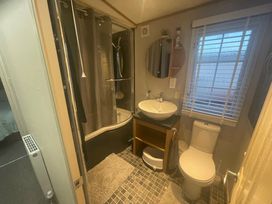 Waterside Leisure Park - Holiday Accommodation 20505 - Lincolnshire - 1187387 - thumbnail photo 10