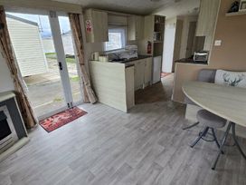 Lyons Robin Hood - Holiday Accommodation 20508 - North Wales - 1187388 - thumbnail photo 2