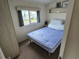 Lyons Robin Hood - Holiday Accommodation 20508 - North Wales - 1187388 - thumbnail photo 5