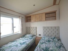 Perran Sands - Holiday Accommodation 20514 - Cornwall - 1187390 - thumbnail photo 8