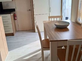 Waterside, Paignton - Holiday Accommodation 20522 - Devon - 1187393 - thumbnail photo 9
