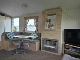 Whitehouse Leisure Park - Holiday Accommodation 20531 - North Wales - 1187399 - thumbnail photo 3