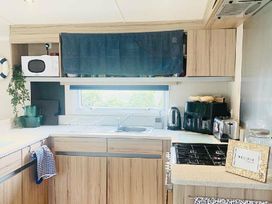 Burnham-on-Sea Holiday Park - Holiday Accommodation 20538 - Devon - 1187402 - thumbnail photo 6